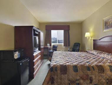 West Farms Hotel New York Exterior photo